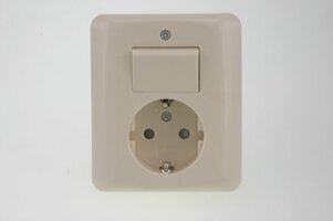 Uni Inbouw Combinatie - Stopcontact en Schakelaar - Wissel - Randaarde - Crème